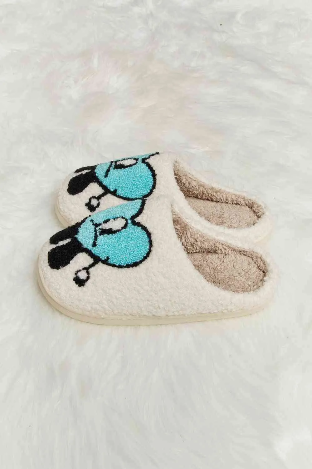 Love Heart Print Plush Slippers